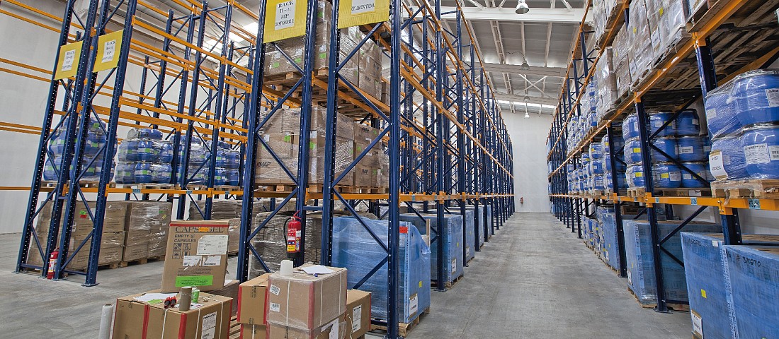 Muestra de rack en altura Muestra de rack en altura