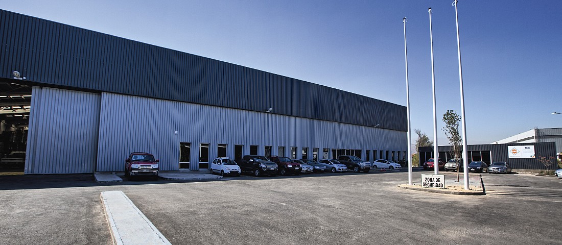 Estacionamiento bodegas industriales Estacionamiento bodegas industriales